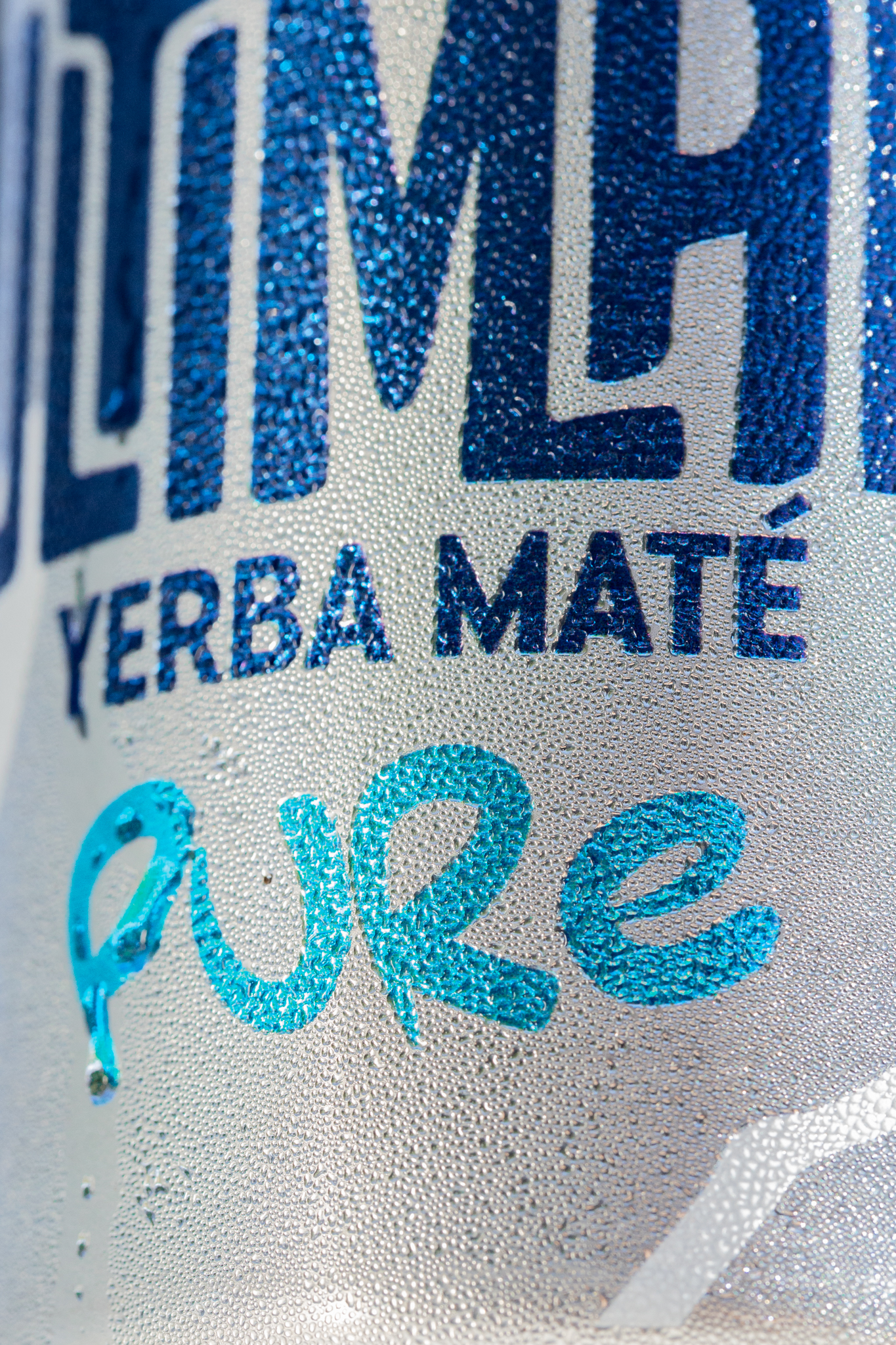 Macro shot of the ULTIMATÉ Pure can